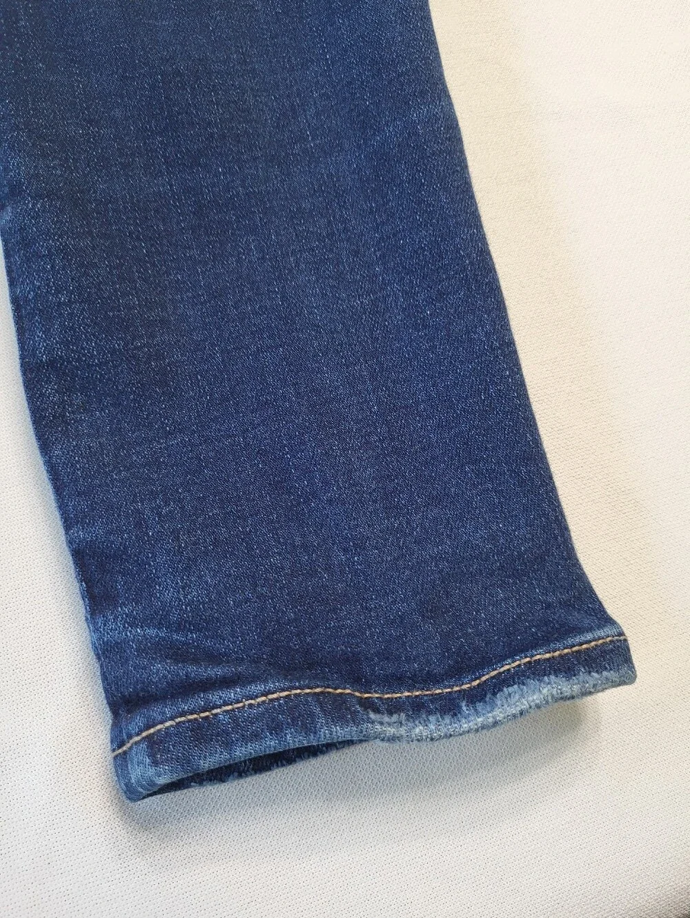 American Eagle Outfitters Women's 10 Dark Wash Super Stretch Hi-Rise Skinny Jean
