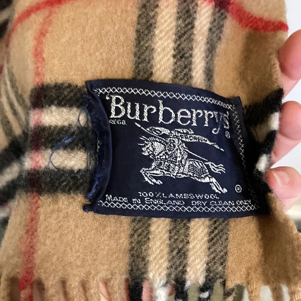 Burberry preloved authentic
