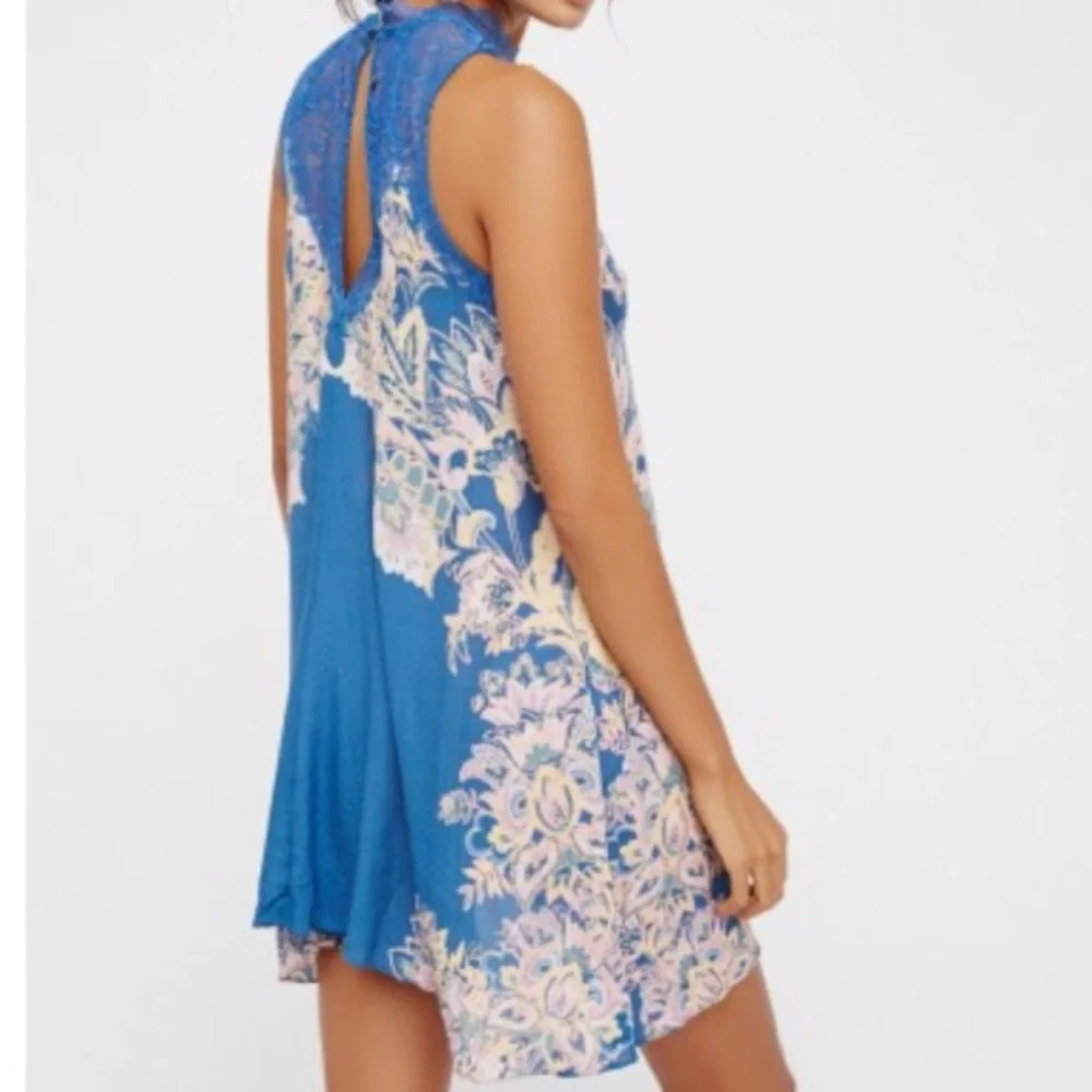 Free people blue floral  dress size small!