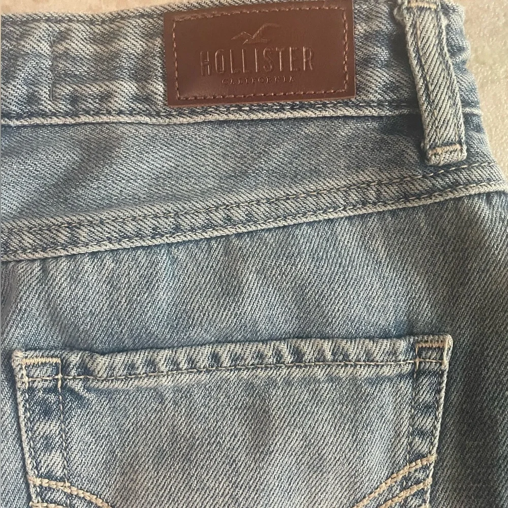 American Eagle Blue Denim Mini Skirt Size 1 / 25 Raw hem 100% cotton