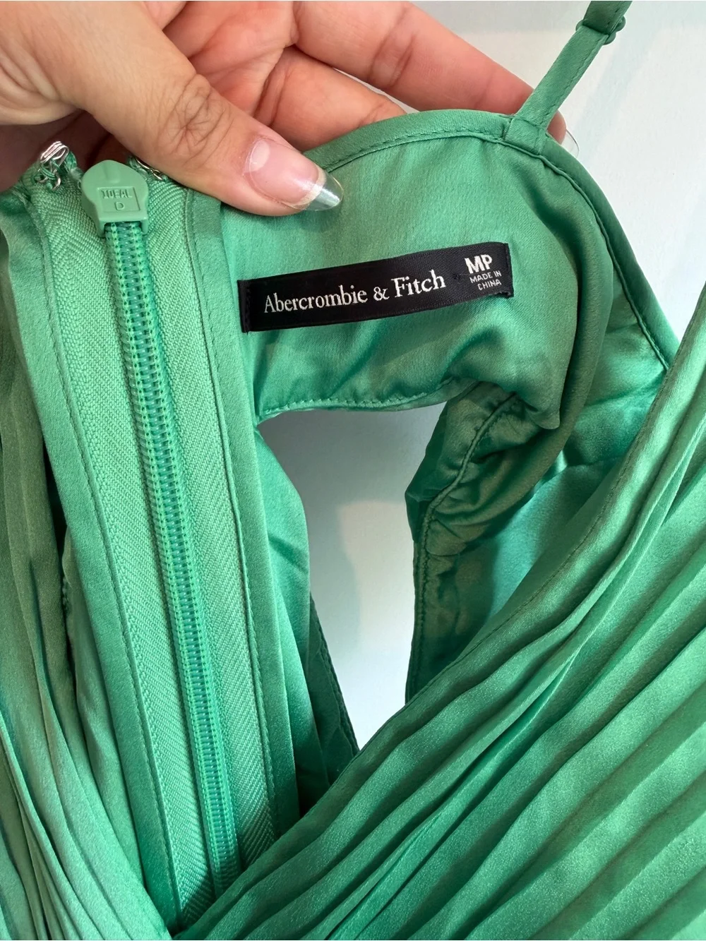 Abercrombie & Fitch its maxi