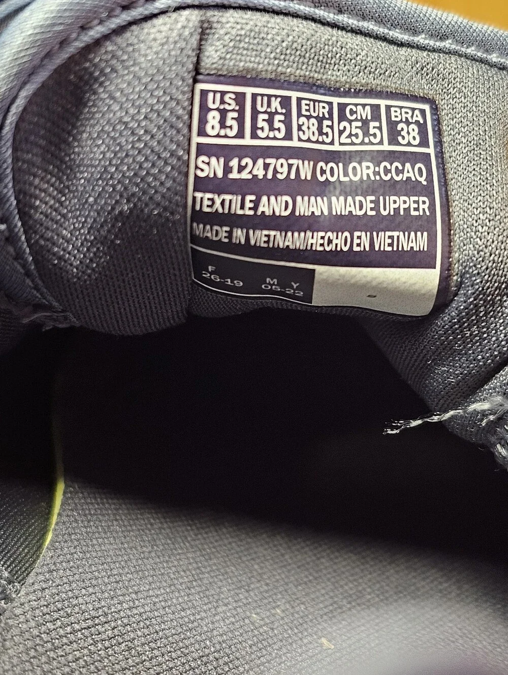 Skechers new tags