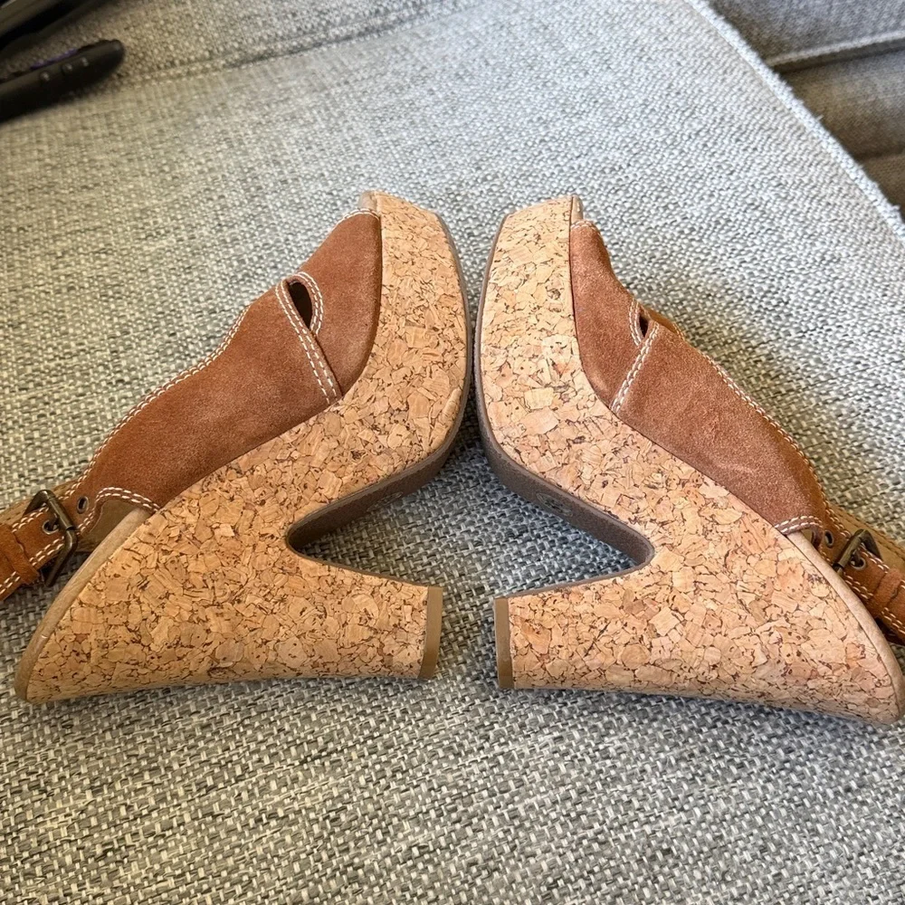 Target stylish cognac