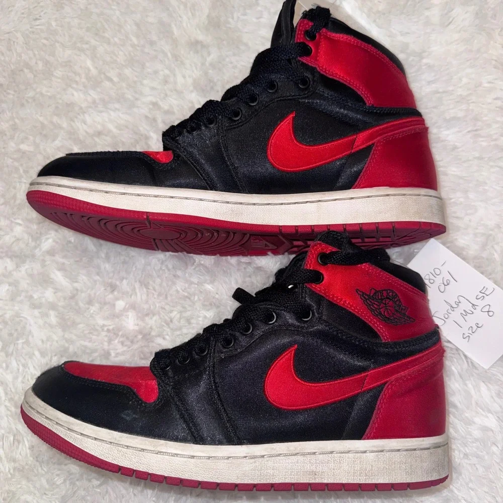 Jordan 1 Mid SE Mens Size 8 Black Red Good Satin Bred FD4810-061