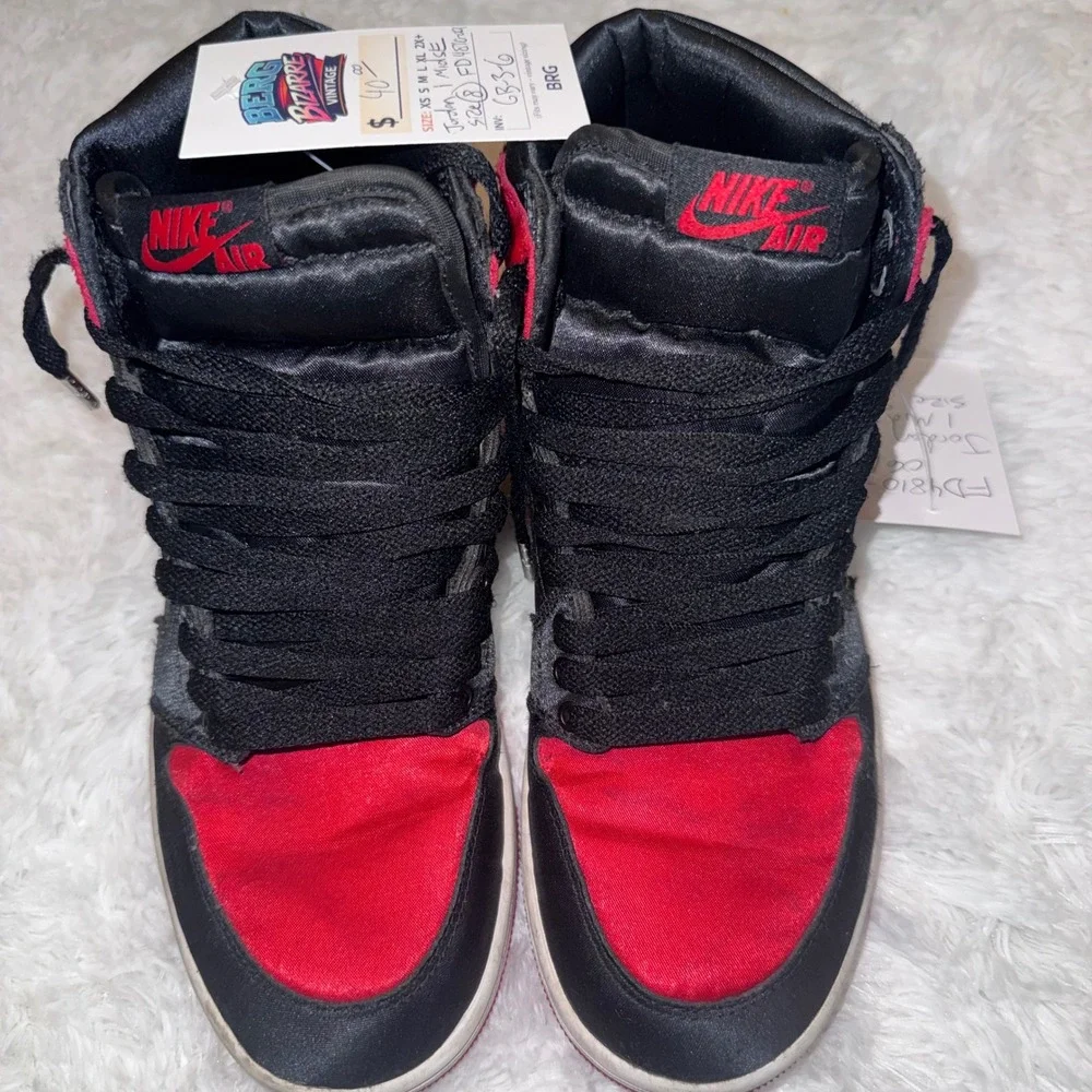 Jordan 1 Mid SE Mens Size 8 Black Red Good Satin Bred FD4810-061