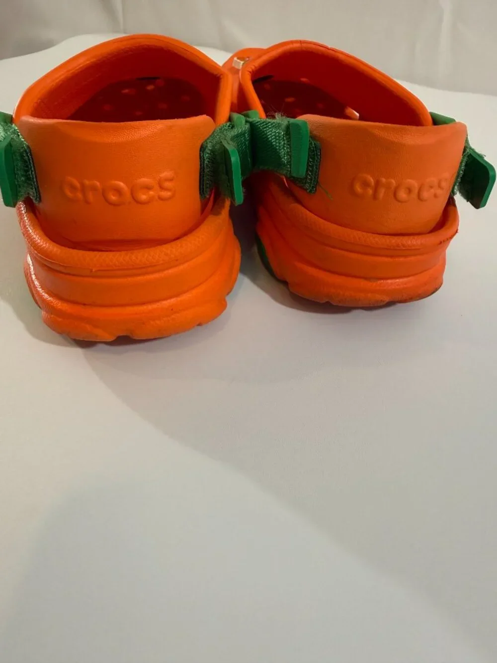 CROCS carrots clogs
