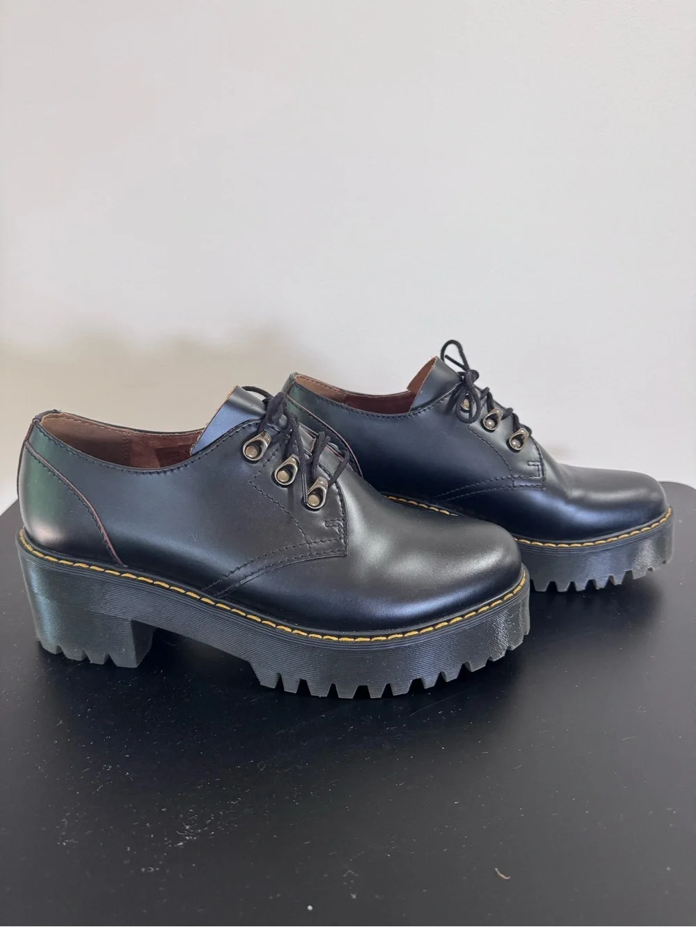 Dr. Martens Leona Lo Vintage Smooth Leather Platform Shows