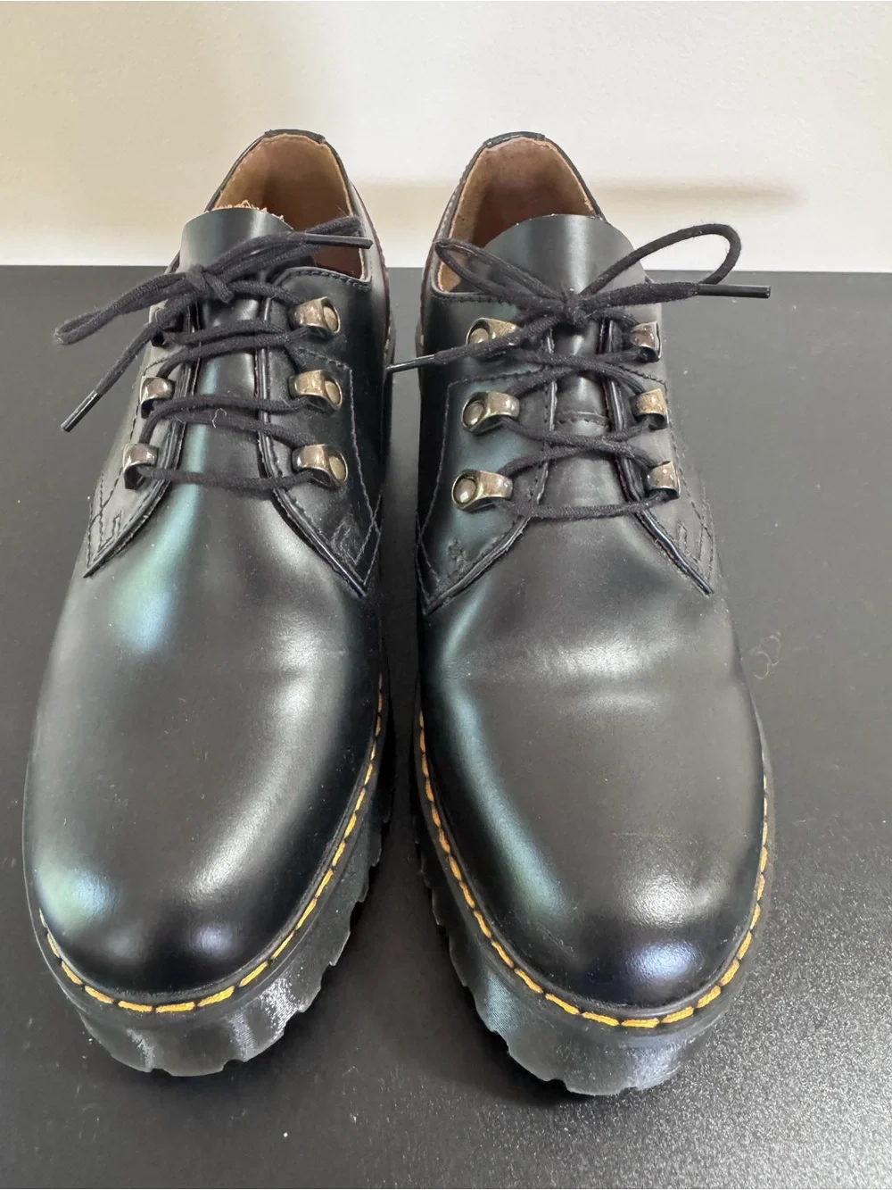Dr. Martens Leona Lo Vintage Smooth Leather Platform Shows