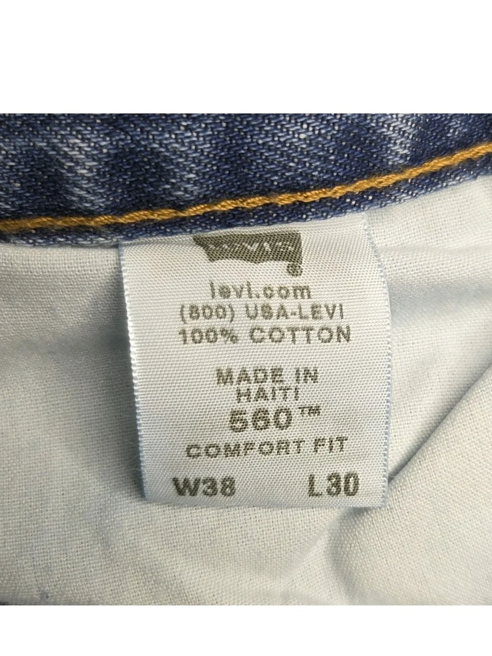 Levis *size tag