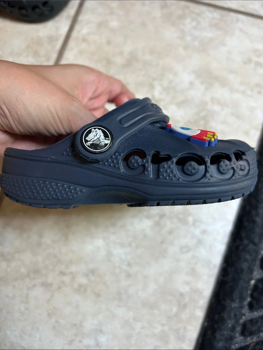 CROCS heel fit