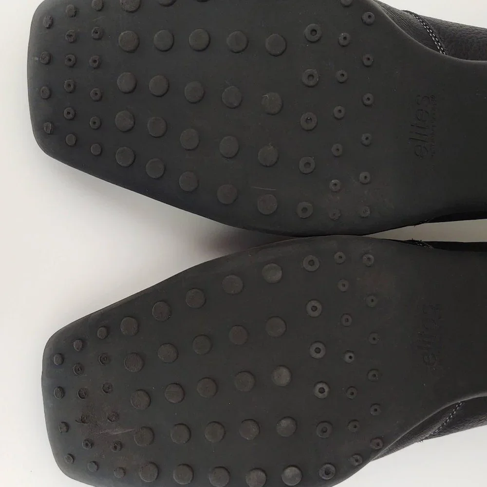 elites by Walking Cradles black leather