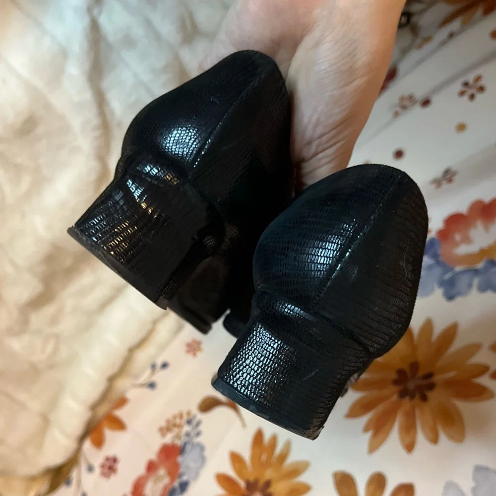 Stuart Weitzman great no