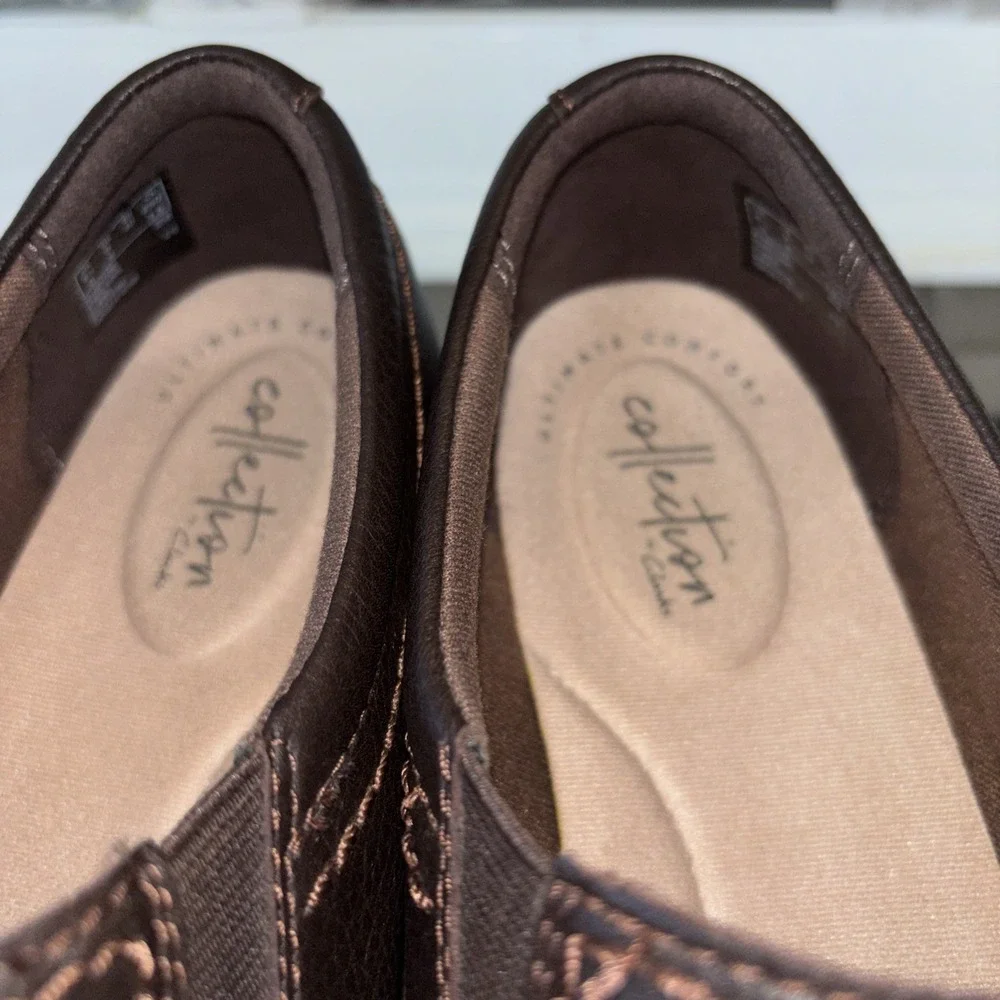 Clarks stylish round leather