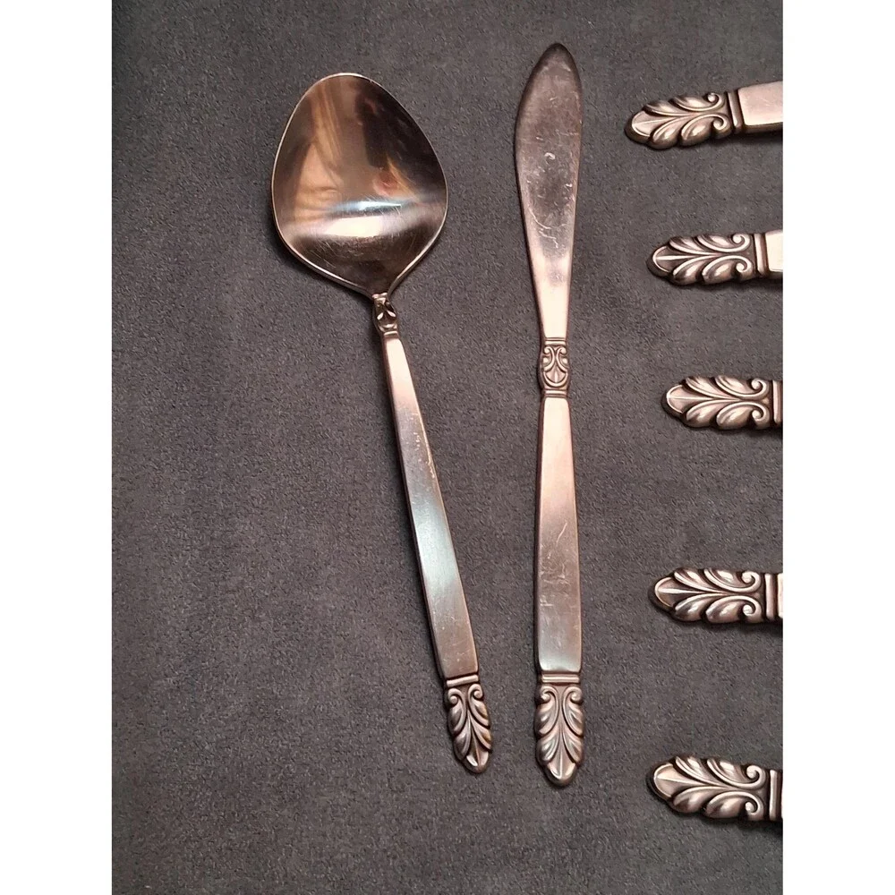 International Silver seven serving