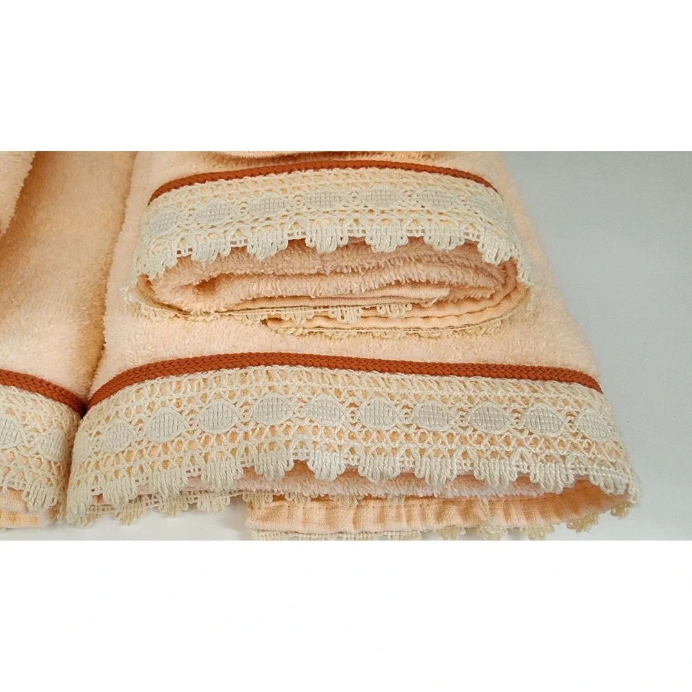 Dundee vintage towel