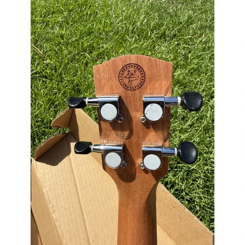 Mint Alvarez Grateful Dead Limited Edition 50th Anniversary Montage Ukulele