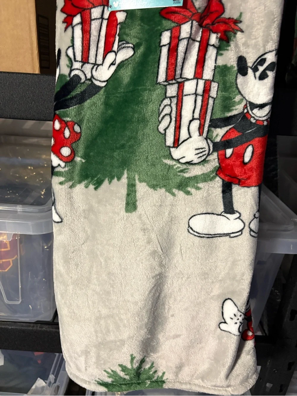 Disney Mickey & Minnie Holiday Plush Throw - Gray, Green & Red