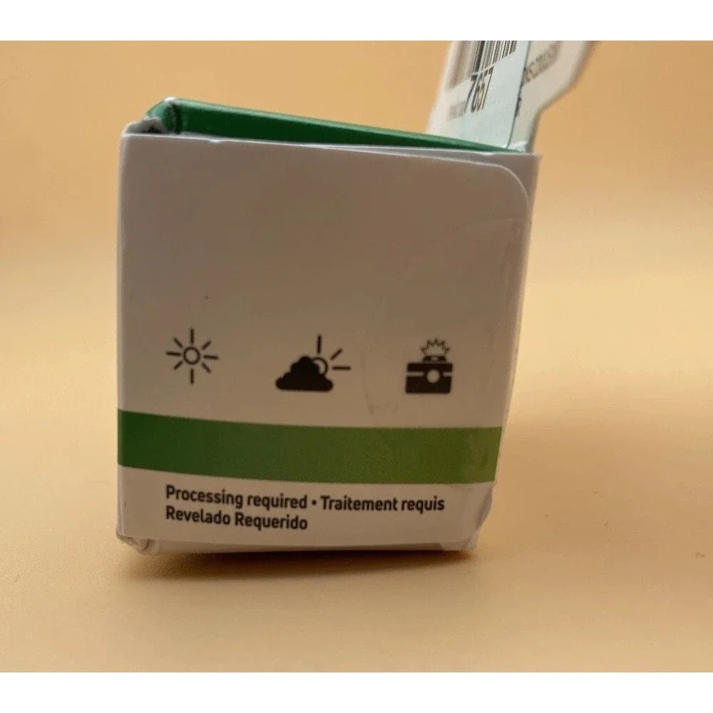 FUJIFILM 200 Color Negative Film (35mm Roll Film, 36 Exposures, 1 Roll)