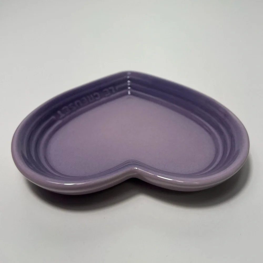 Le Creuset oils catchall decor