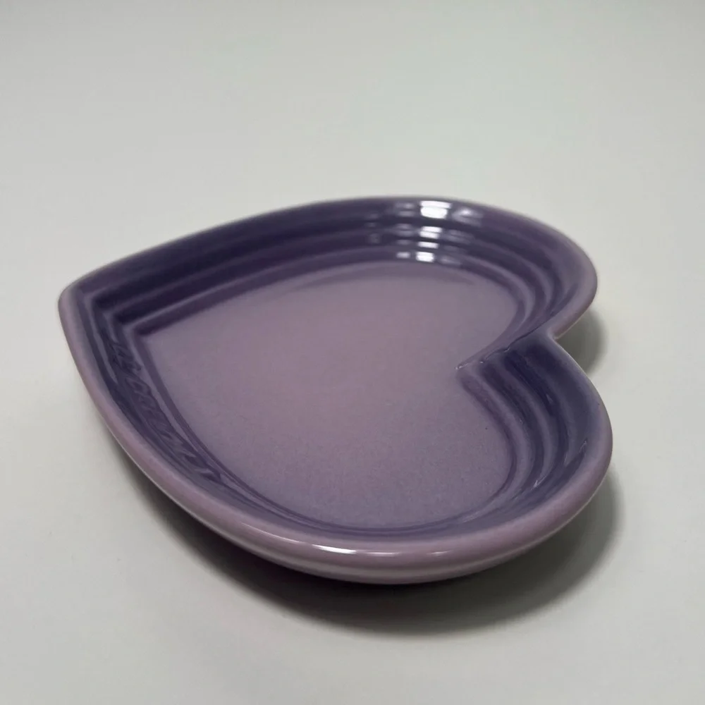 Le Creuset please le such