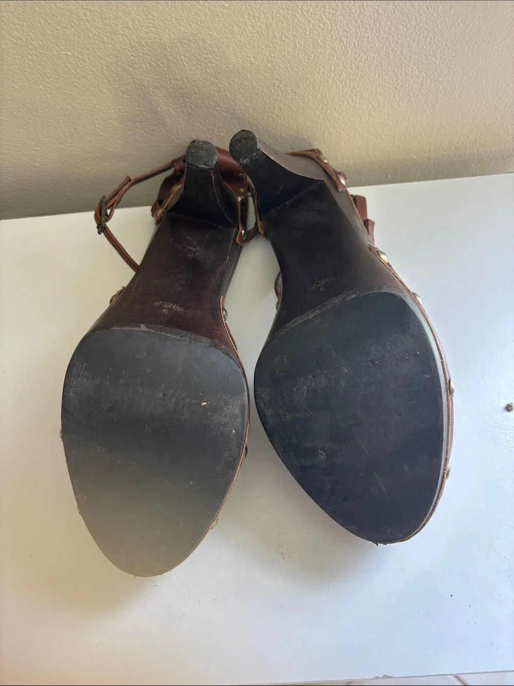 Isabella Fiore brown leather