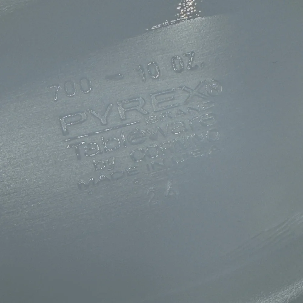 Pyrex vintage green