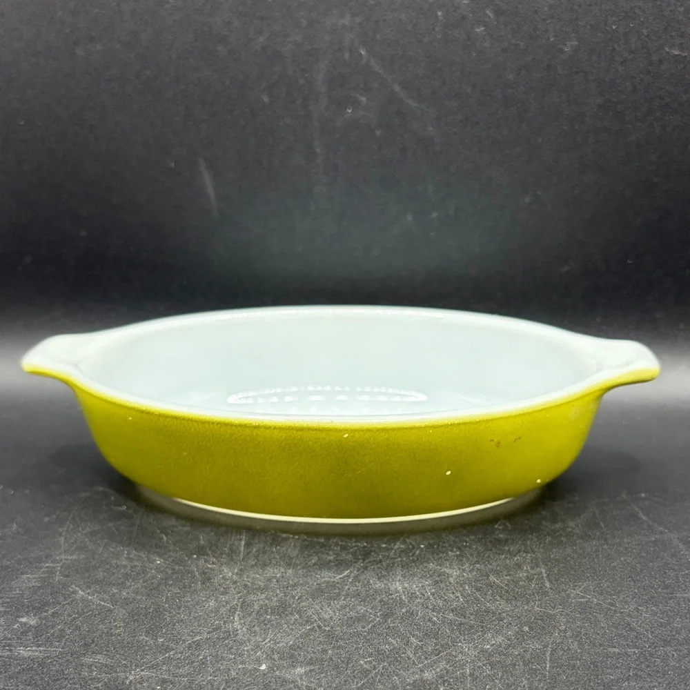 Pyrex vintage green