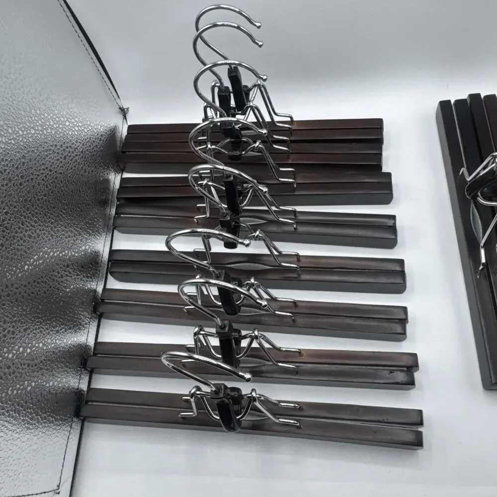 Unbranded less designed clips