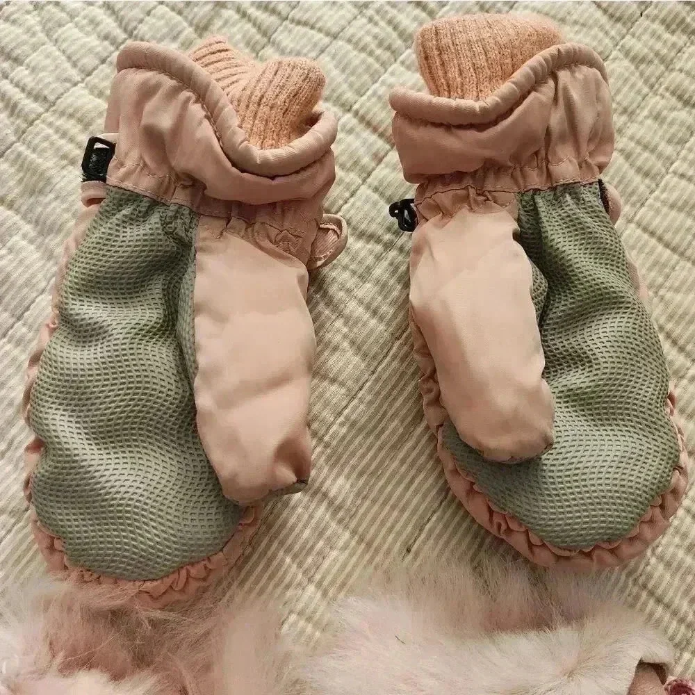 no brand girls mitten