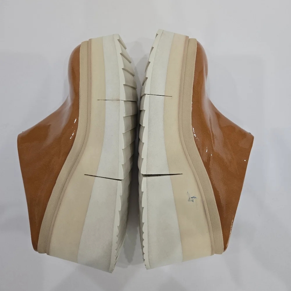 NakedFeet brand nakefeet