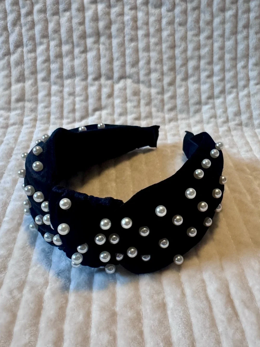 N/A stylish black
