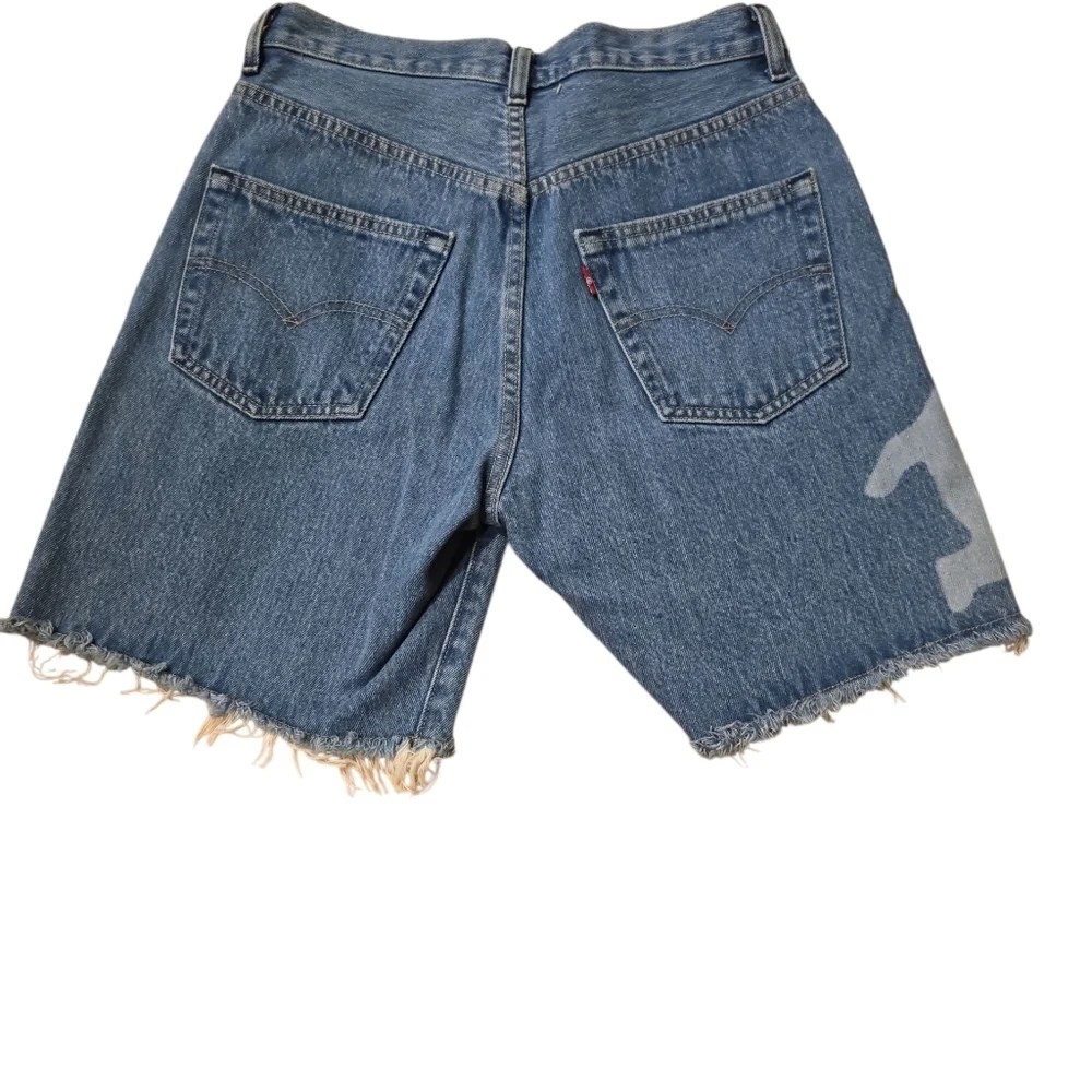 Levis levi naomi