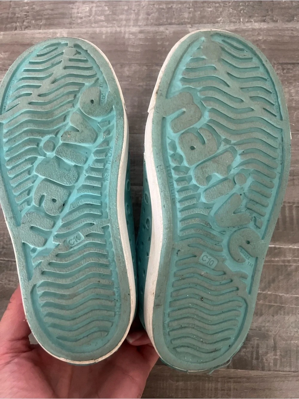 Native Jefferson Kids Water Slip-On Shoes, Size 10