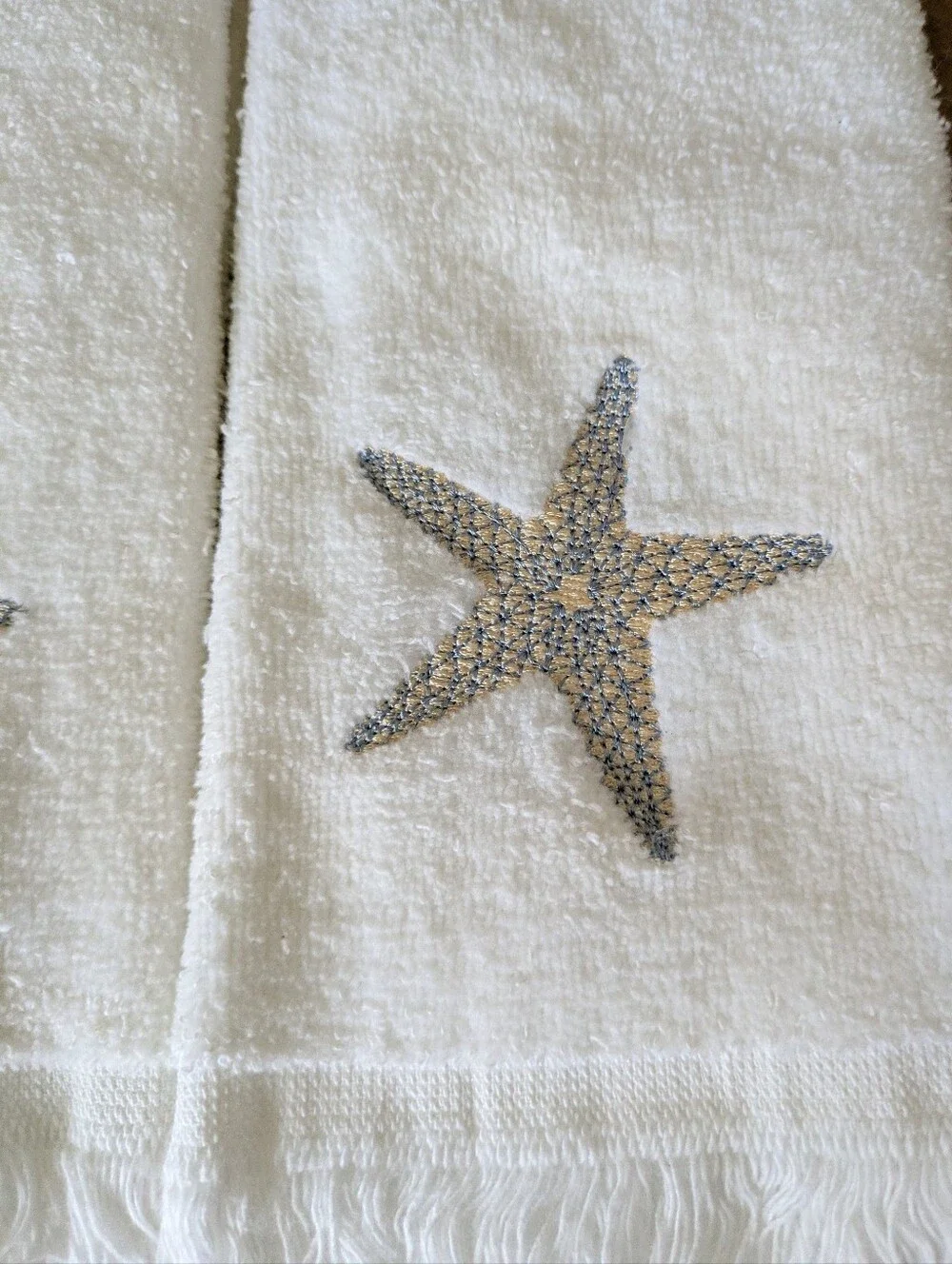 Avanti pair white