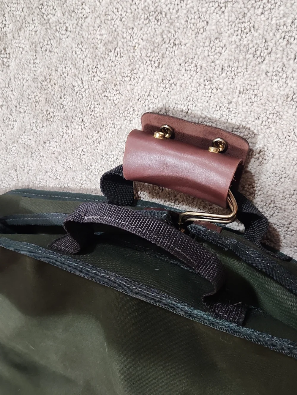 Orvis Dark Green Canvas Garment Bag with Brown Leather Accents
