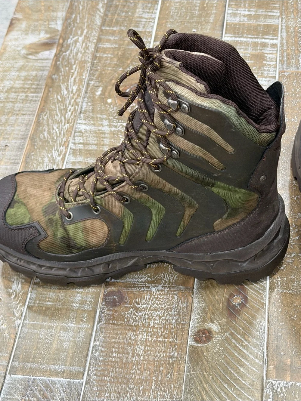 Browning Men's Camo Brown and Dark Brown Hunting Boots