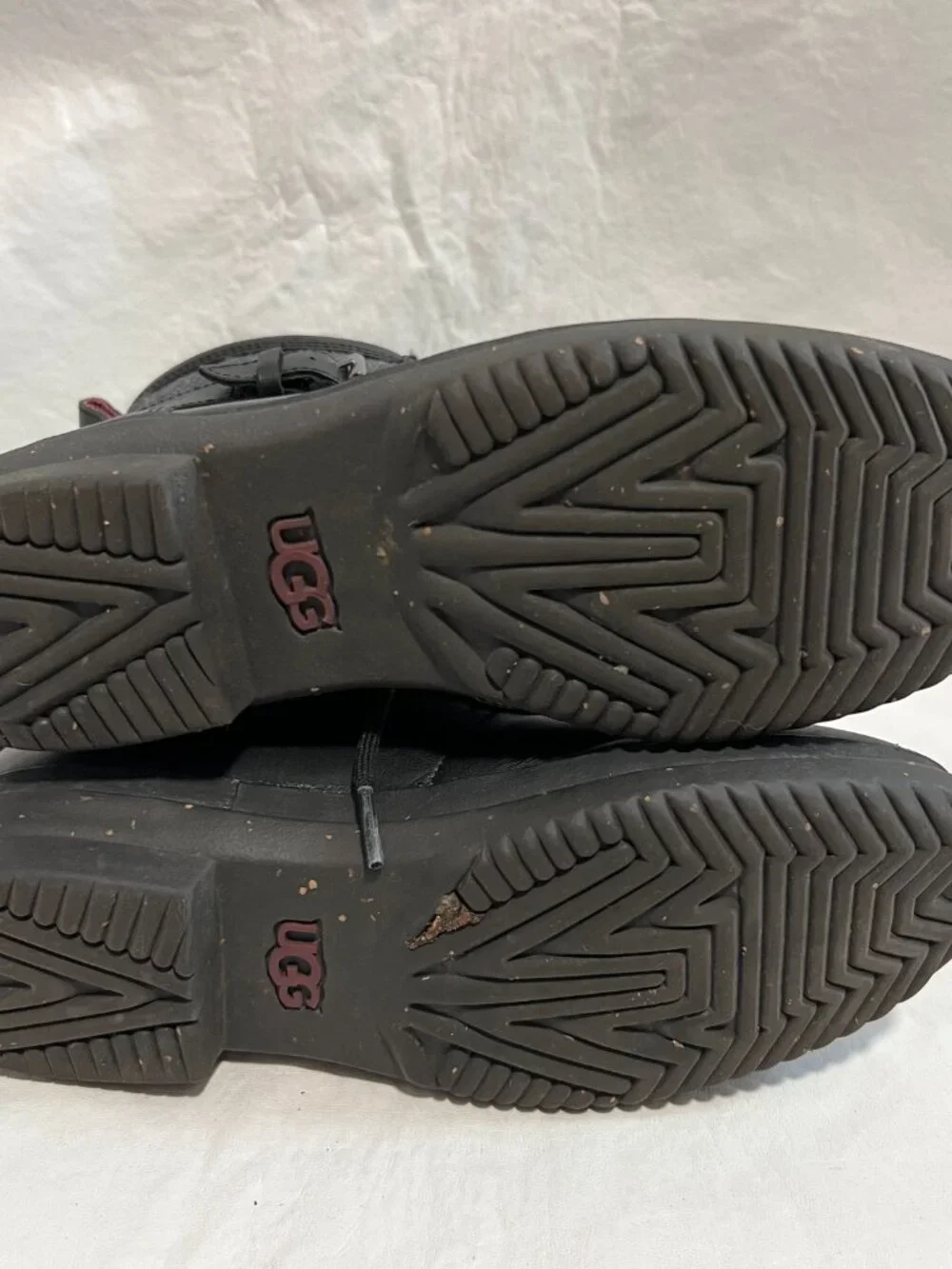 UGG boots Kesey size 7 waterproof leather black gray wool waterproof lace zip up