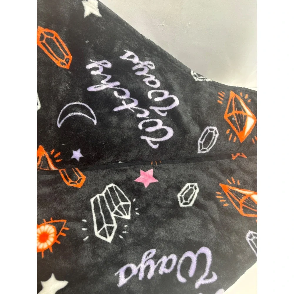Luv Betsey plush throw