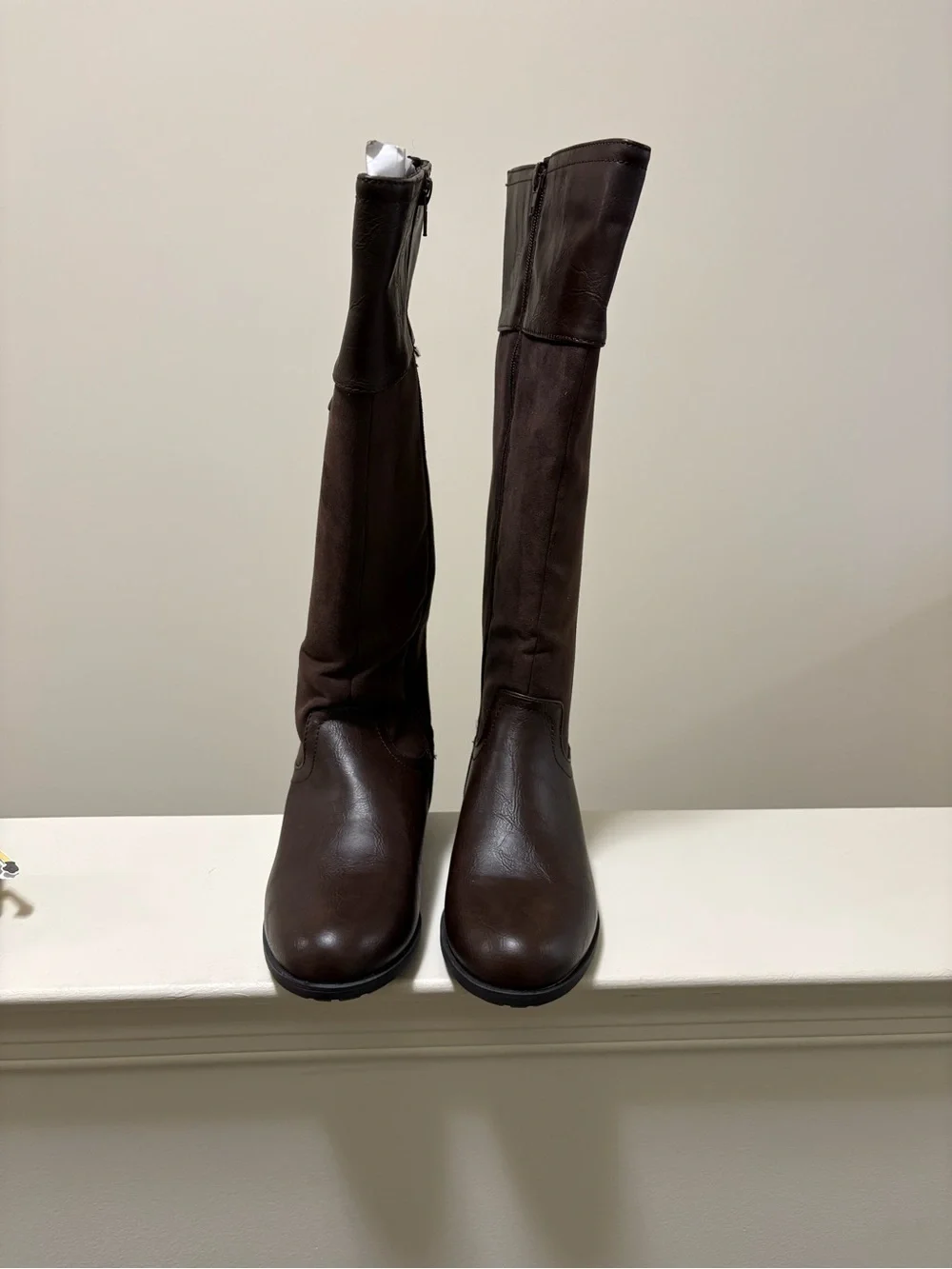 N/A elegant tall