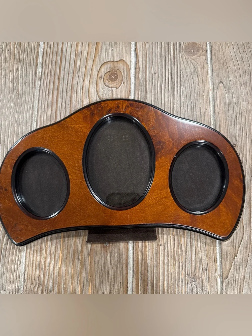 J Peterman Co. triple oval