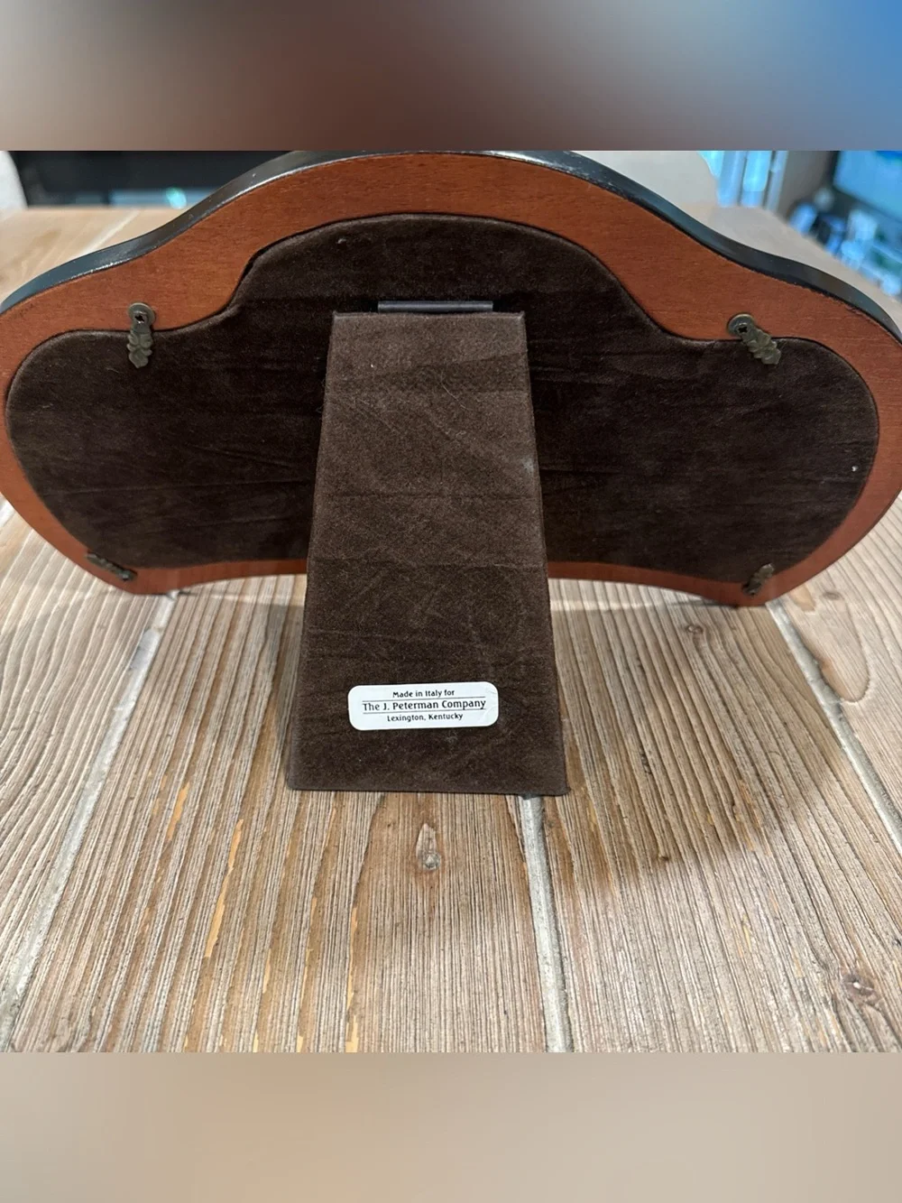 J Peterman Co. triple oval