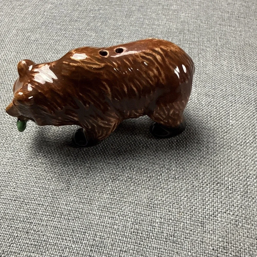 The Unbranded Brand brown bear