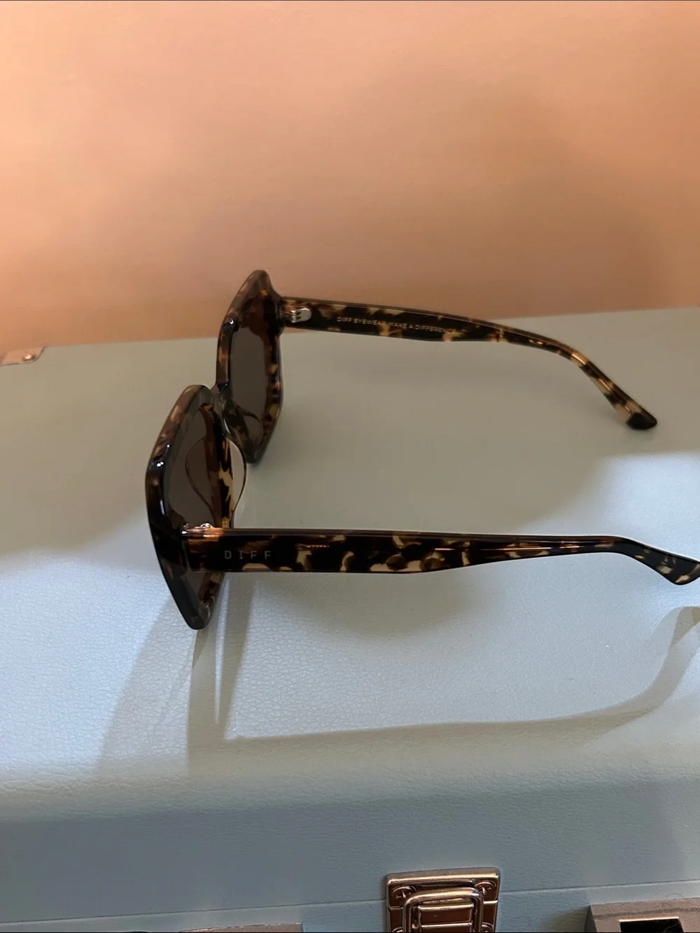 Diff Eyewear sunglasses pink