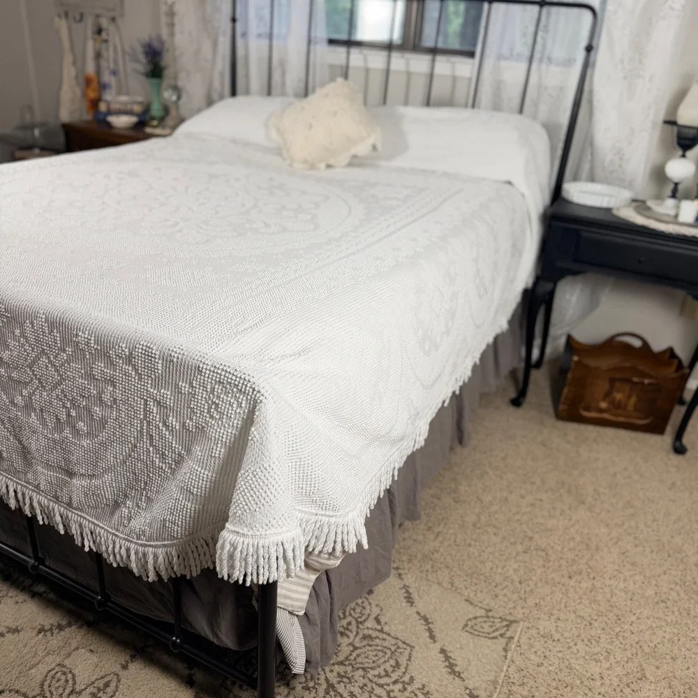 Tower vintage chenille