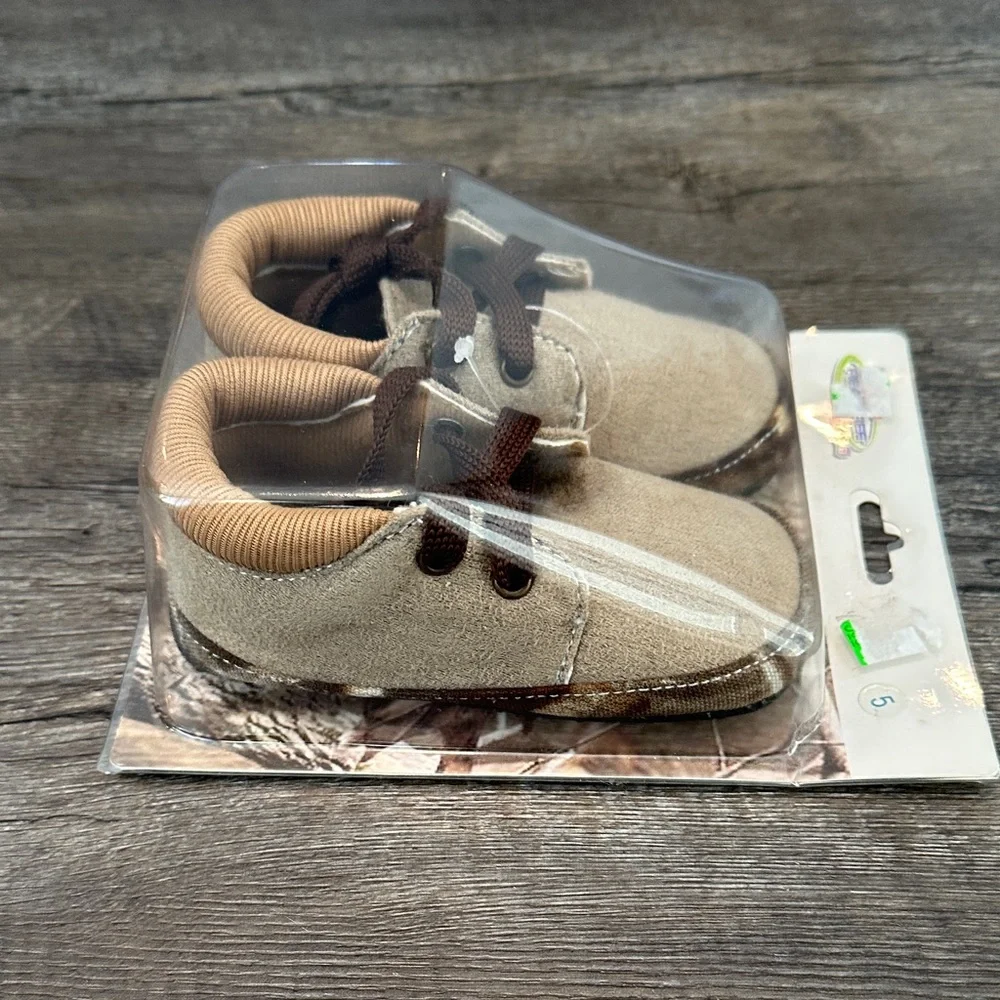 Team RealTree Baby Size 5 Tan/Camo‎ Lace Up Shoe