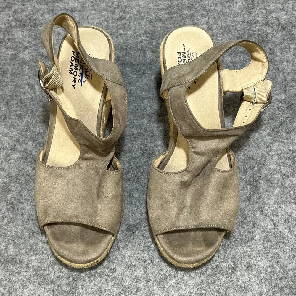 Comfortiva women wedge