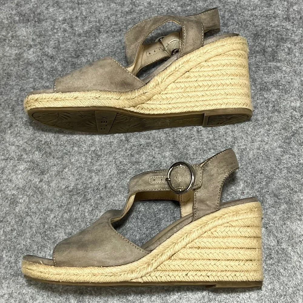 Comfortiva women wedge