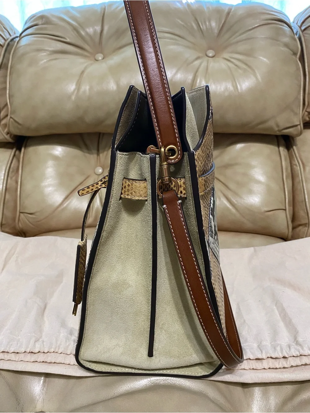 Tory Burch authentic tory
