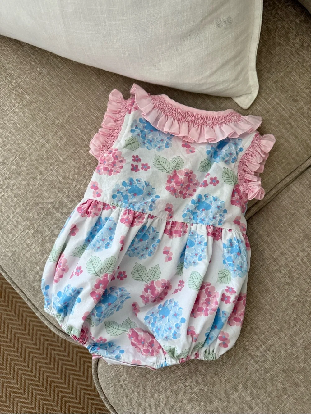 Stitchy Fish beautiful sleeveless