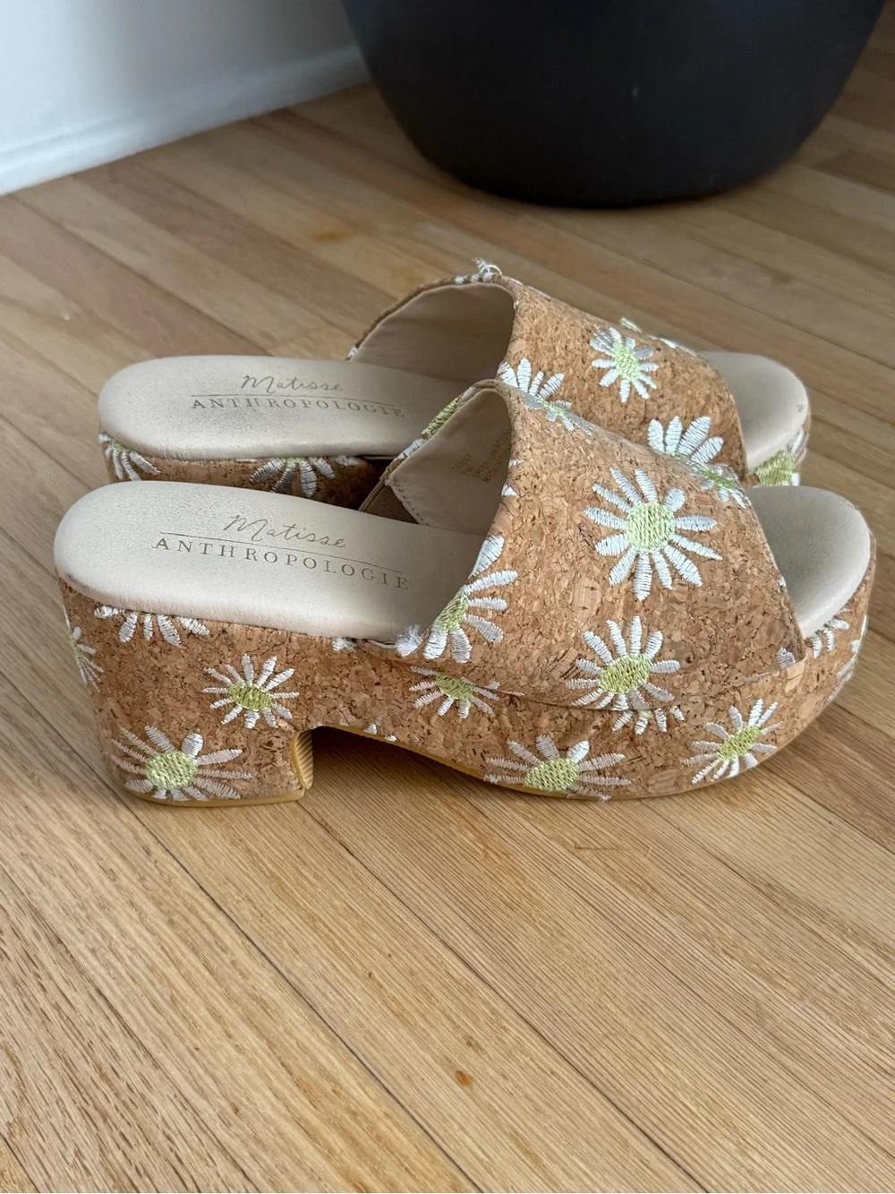 N/A cork platform